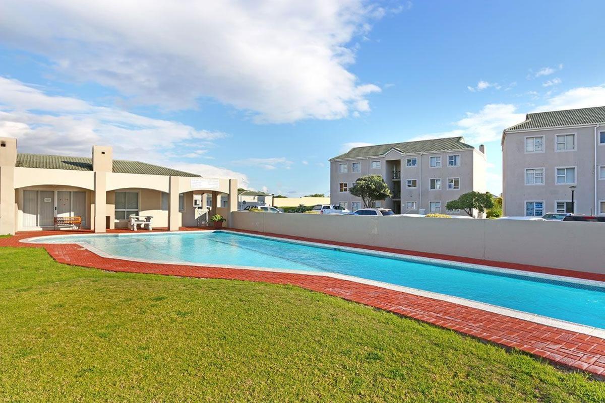 Big Bay Club G6 * Cape Town