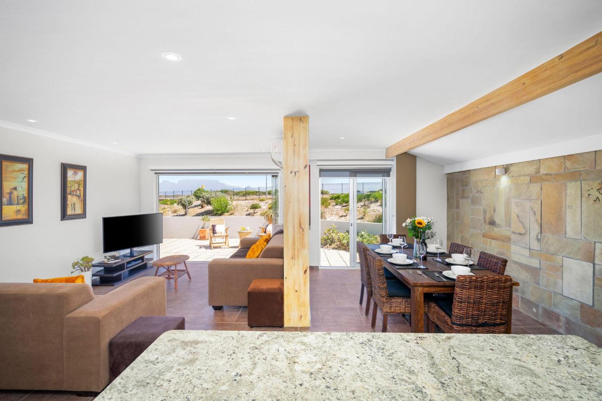 Big Bay Club G6 * Cape Town